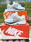 NIKE VOMERO